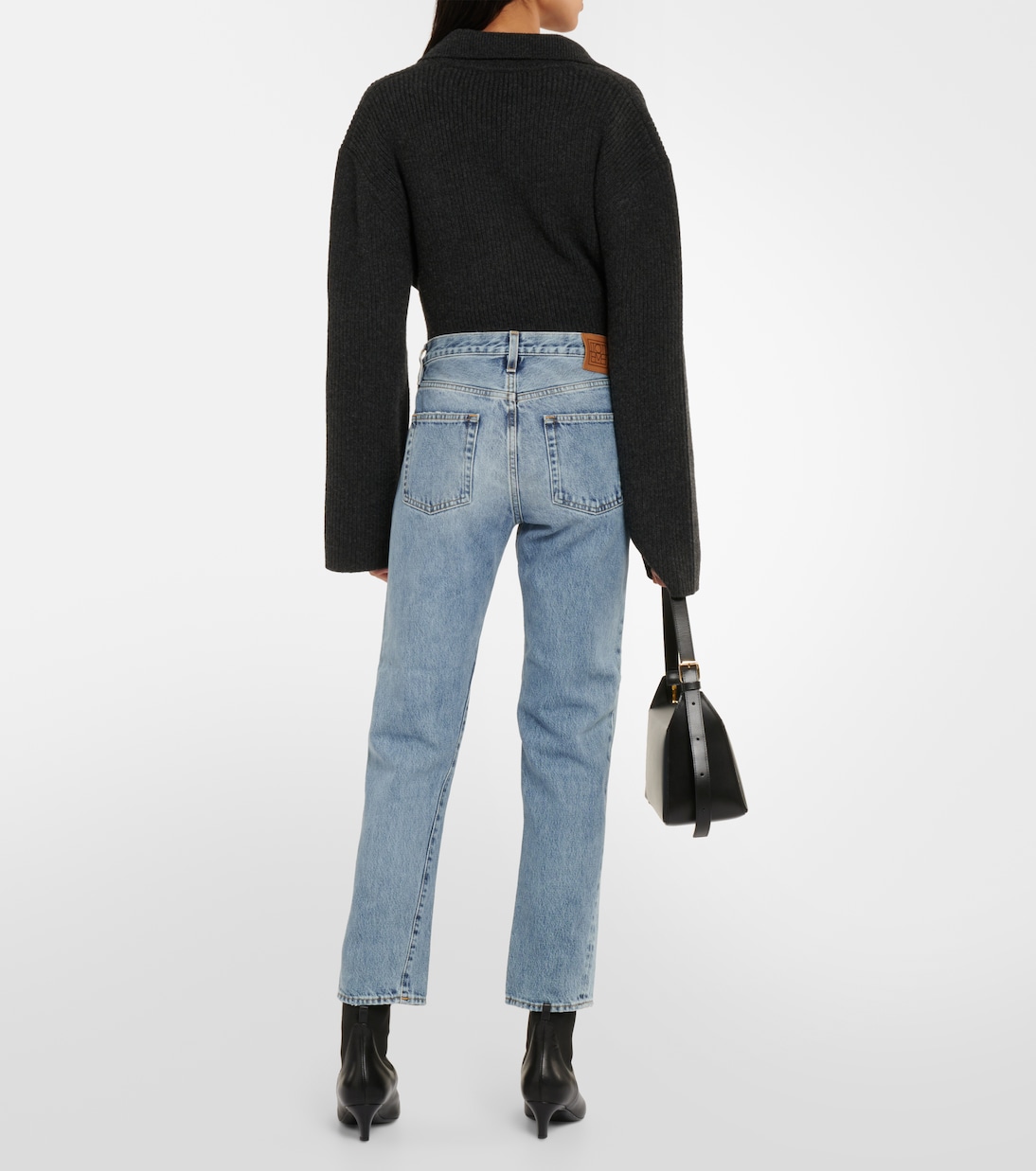 Jeans rectos Twisted Seam de tiro medio | Toteme