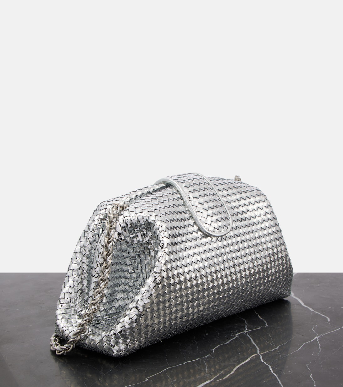 Lauren 1980 Medium leather clutch | Bottega Veneta