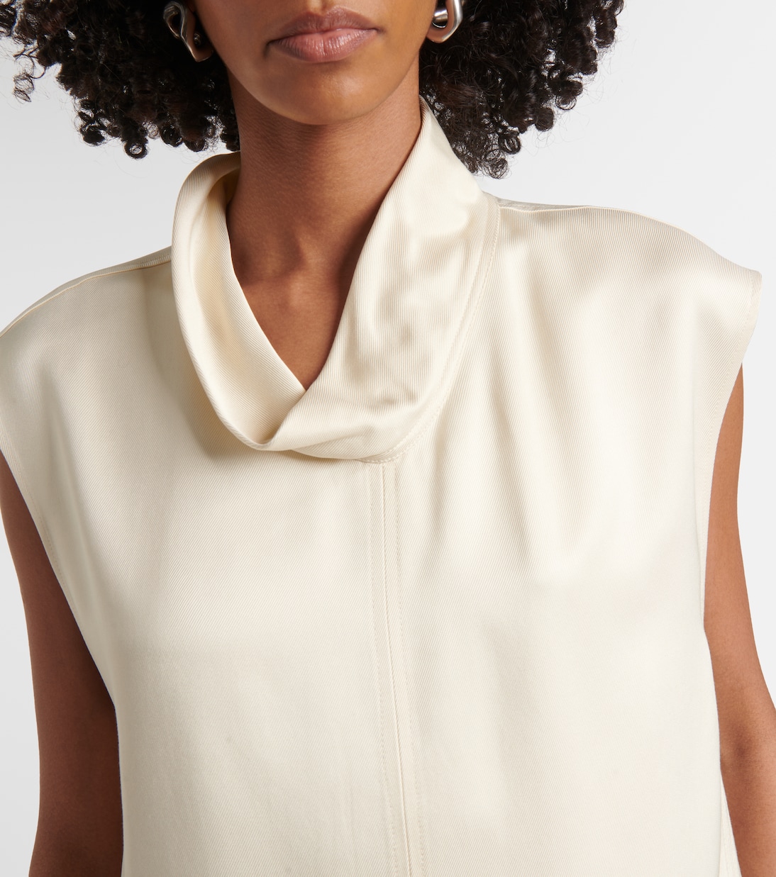 Top aus Satin | Toteme