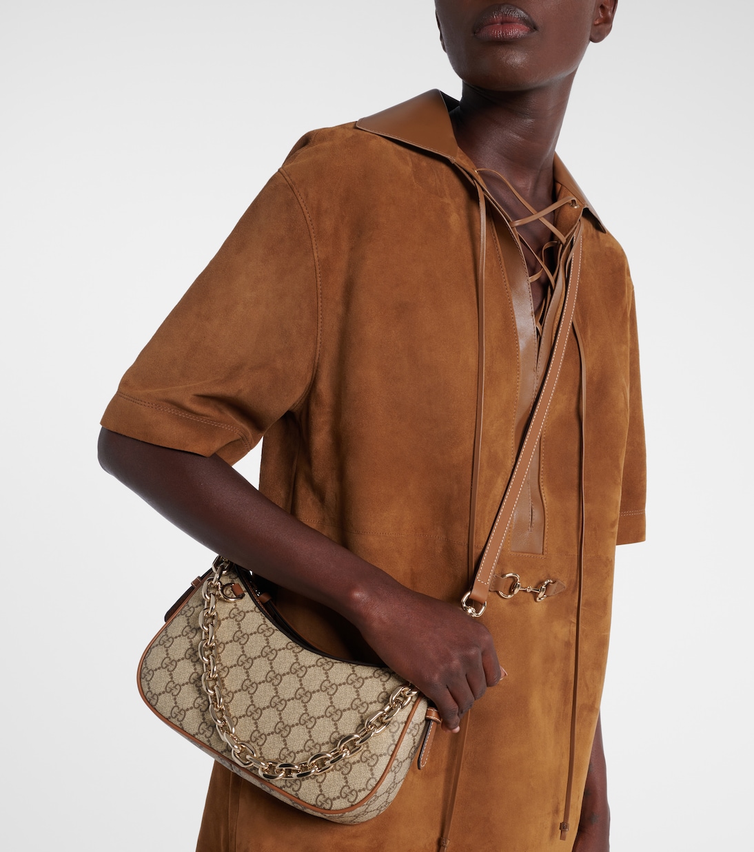 GG Emblem Small canvas shoulder bag | Gucci