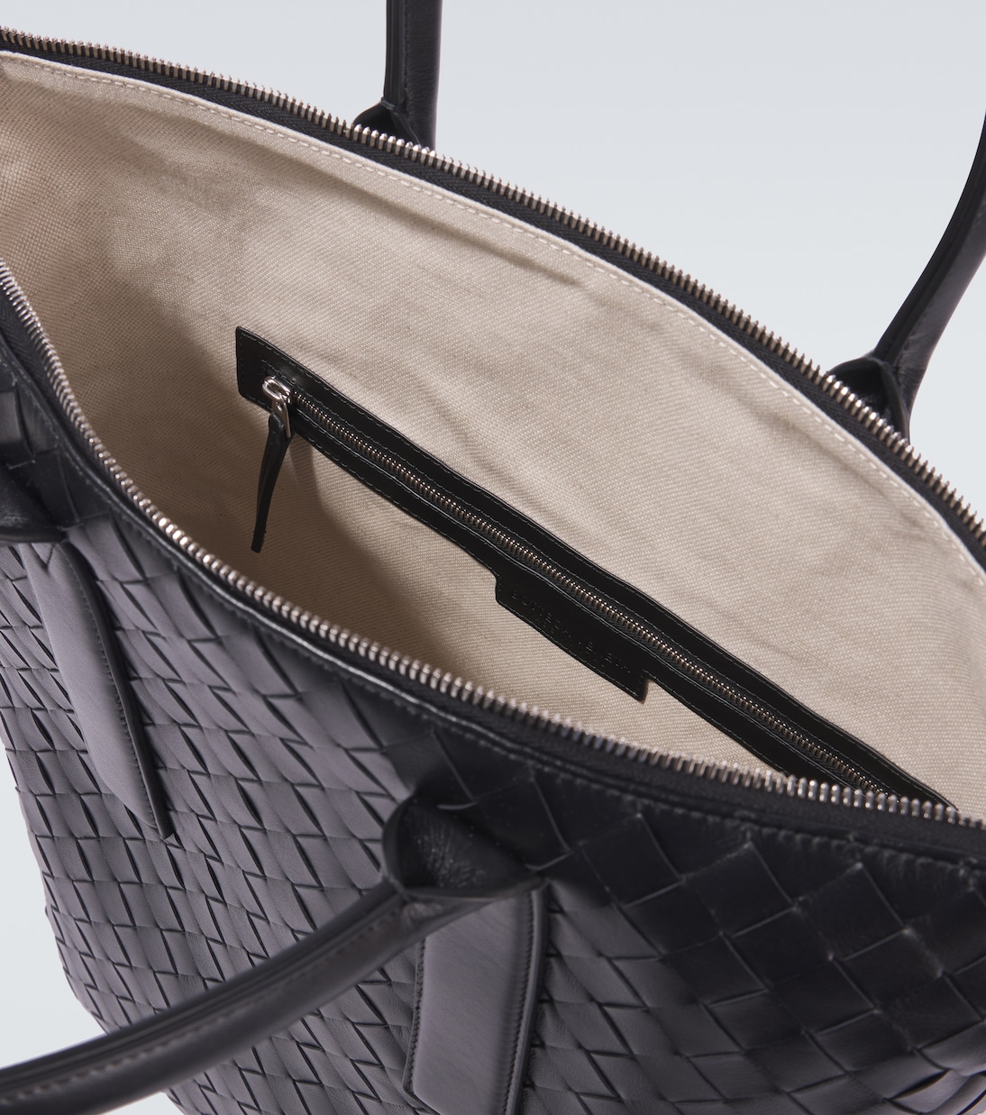 Classic Intrecciato leather tote bag | Bottega Veneta