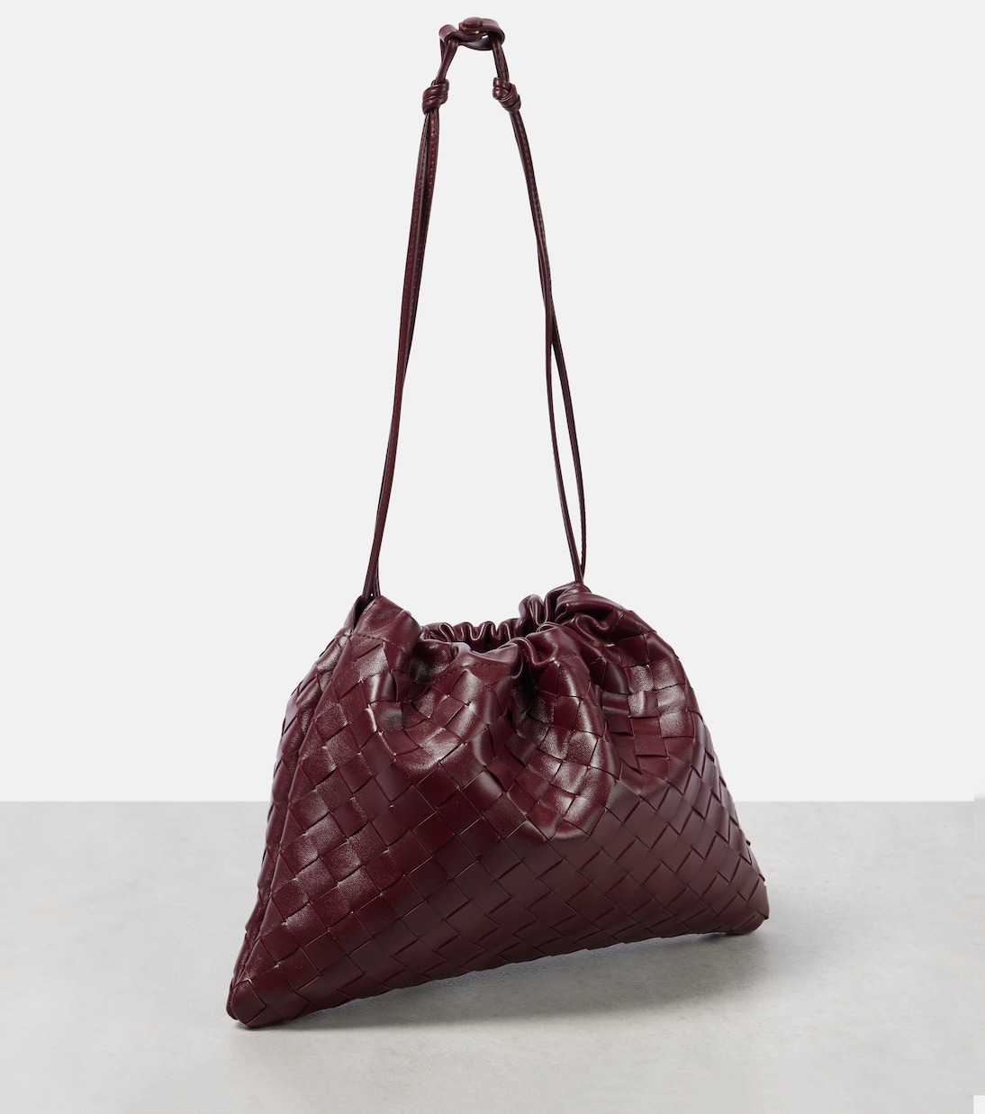 Dustbag Medium leather clutch | Bottega Veneta