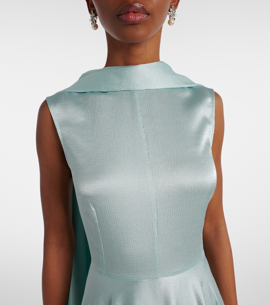 Robe longue Emelia en satin | Solace London