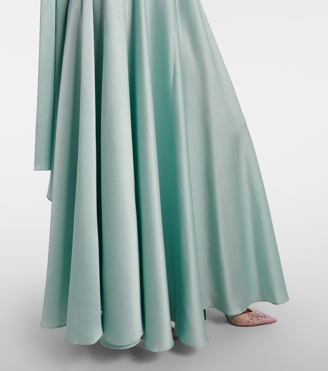 Robe longue Emelia en satin | Solace London