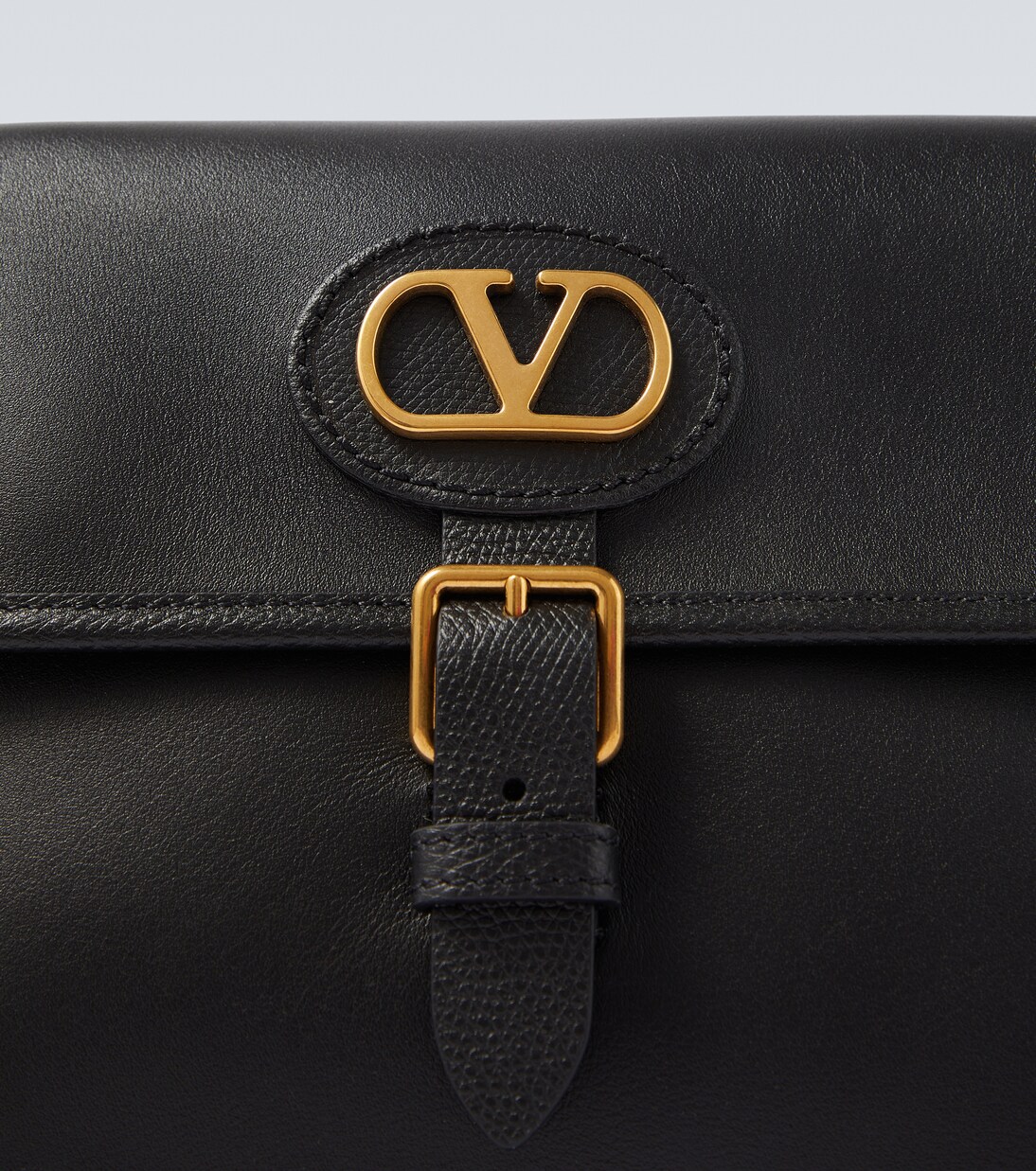 Antibes VLogo leather crossbody bag | Valentino Garavani