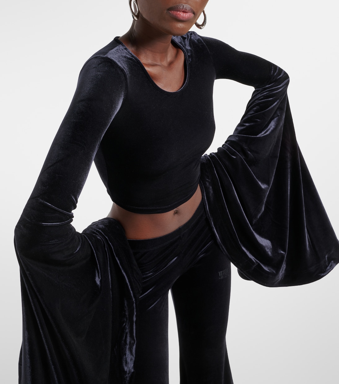 Cropped-Top aus Samt | Vetements
