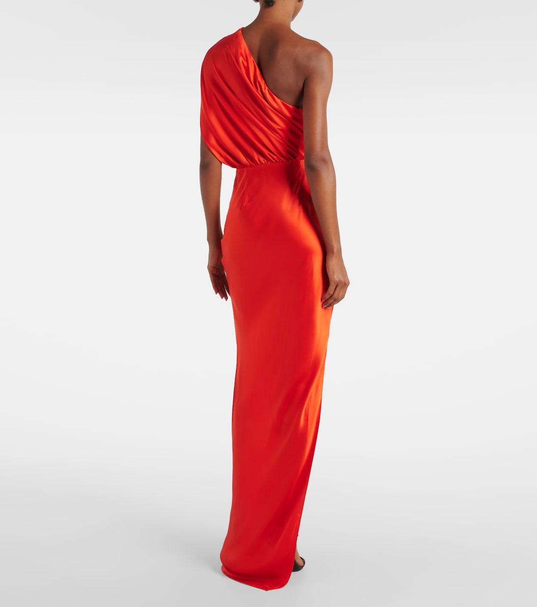 Robe longue asymétrique en satin de soie | The Sei