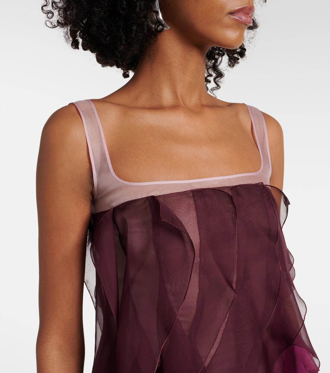 Robe Kiera | Nensi Dojaka