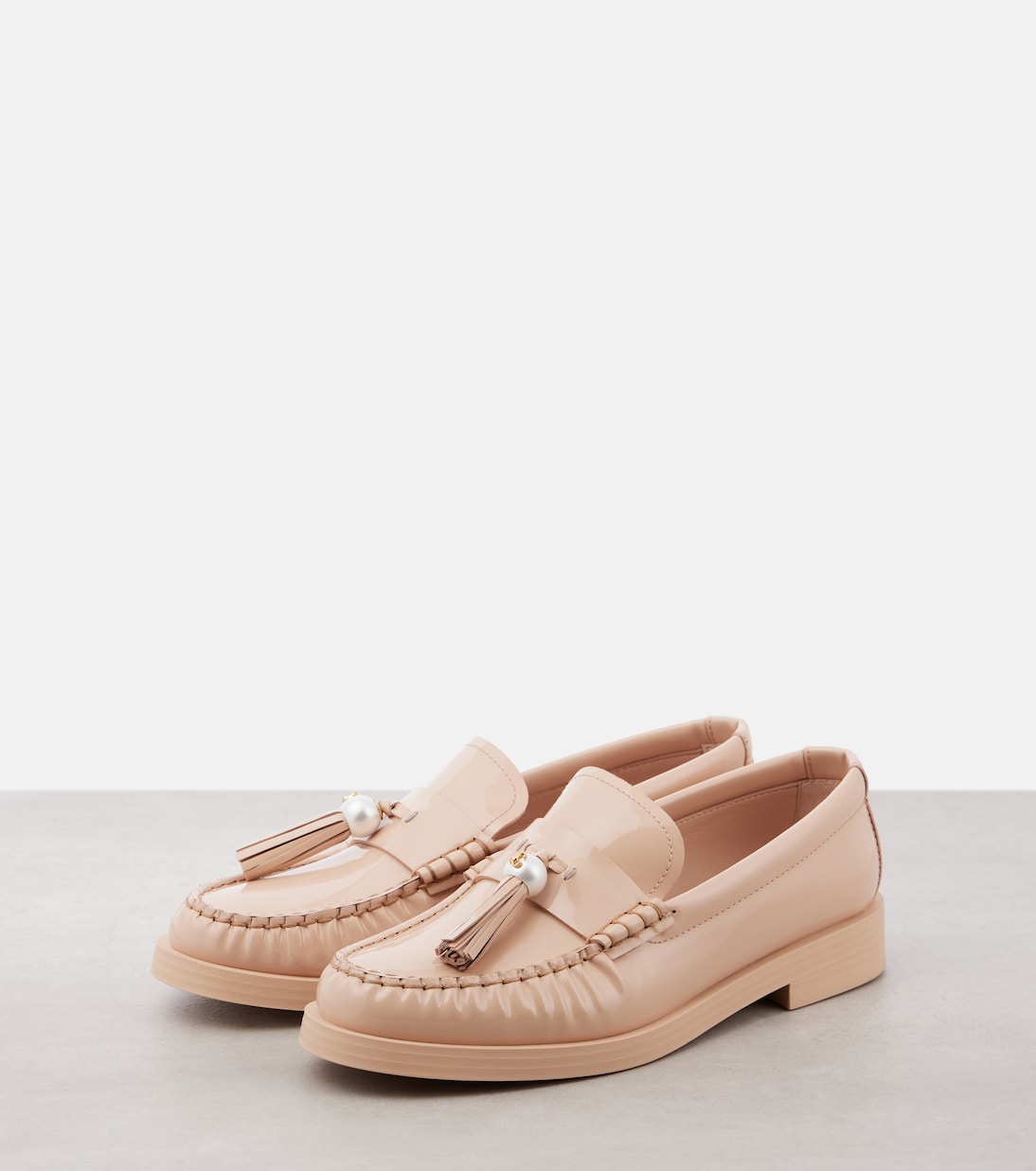 Loafers Addie aus Lackleder mit Zierperle | Jimmy Choo