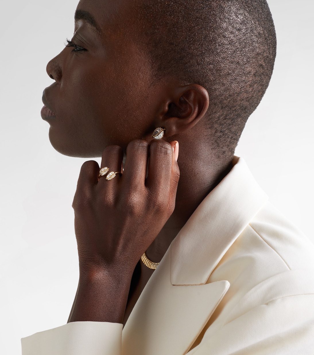 Ring Small aus 18kt Gelbgold mit Diamanten | Anita Ko