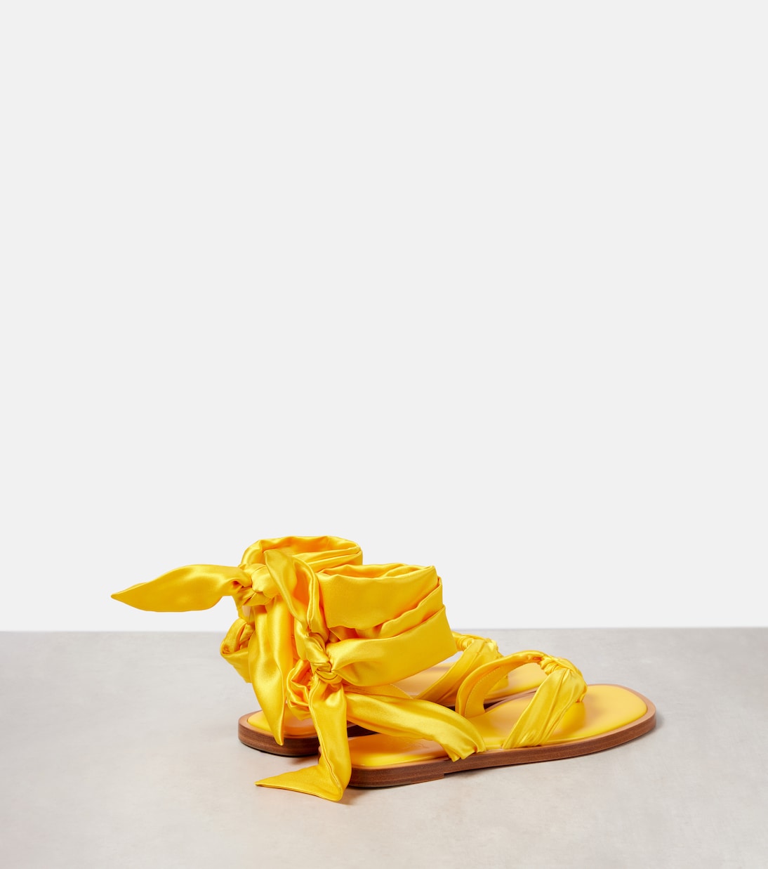 Sandales Nilo Du Désert en satin | Christian Louboutin