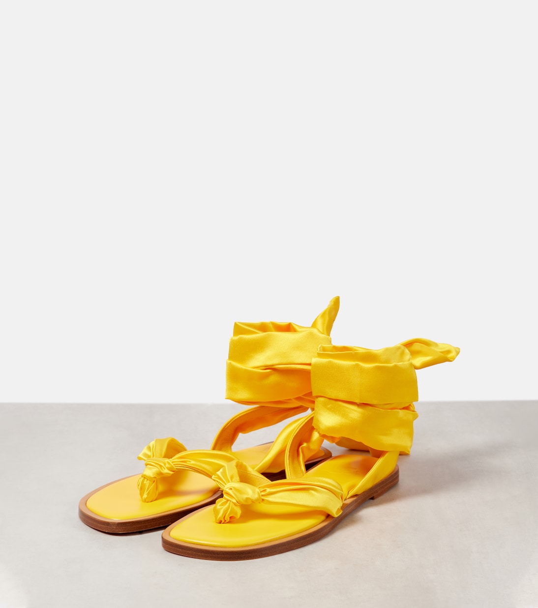 Sandales Nilo Du Désert en satin | Christian Louboutin