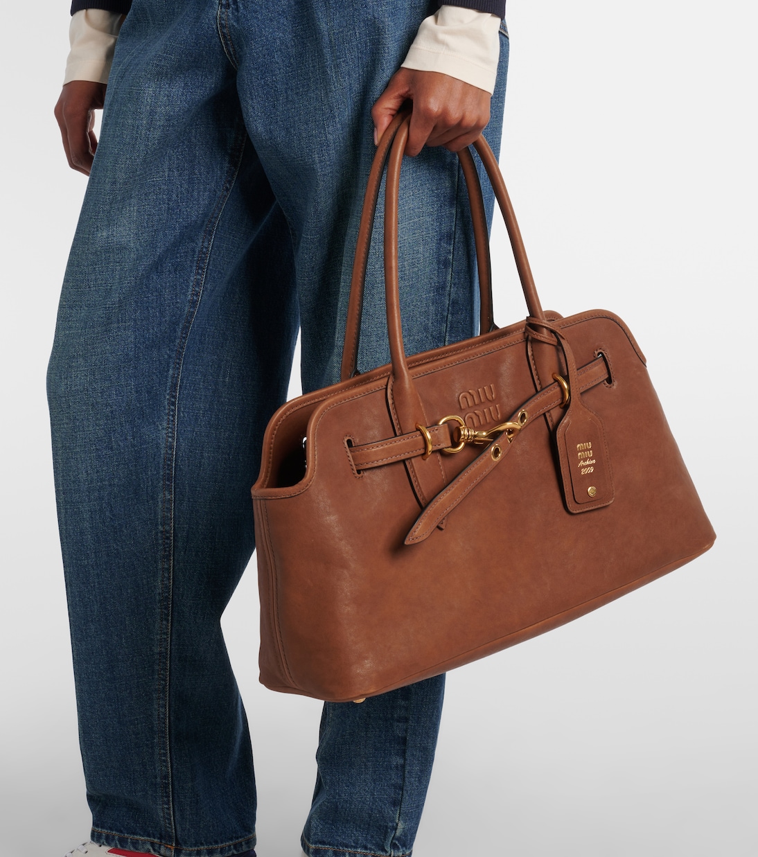 Schultertasche Aventure Large aus Leder | Miu Miu