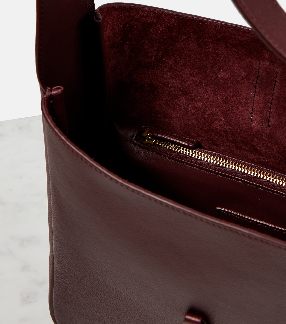 Le 5 à 7 Small leather shoulder bag | Saint Laurent