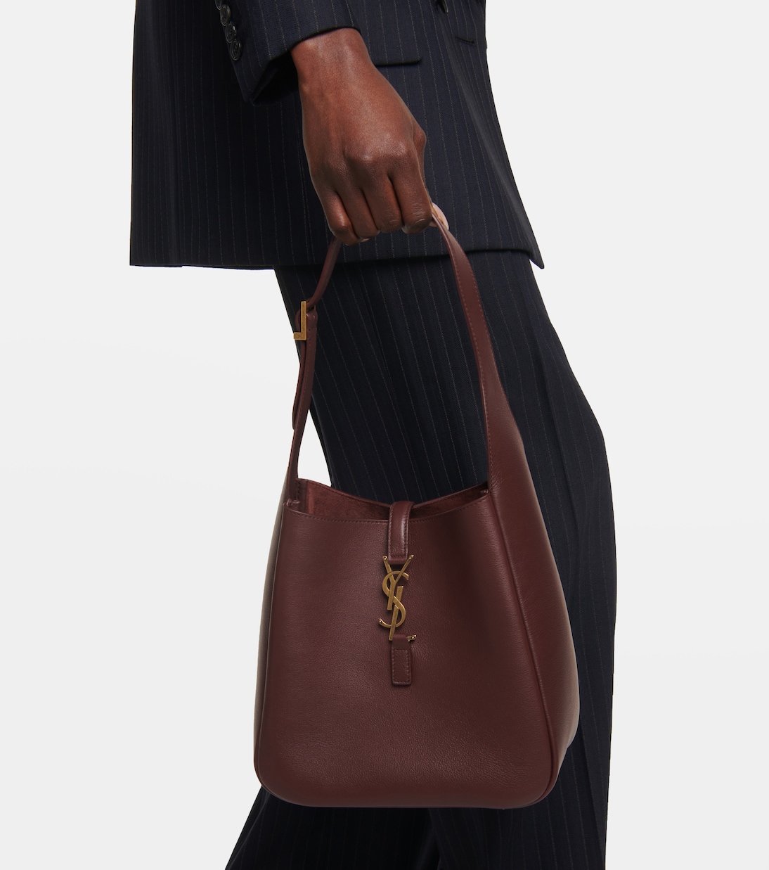 Le 5 à 7 Small leather shoulder bag | Saint Laurent