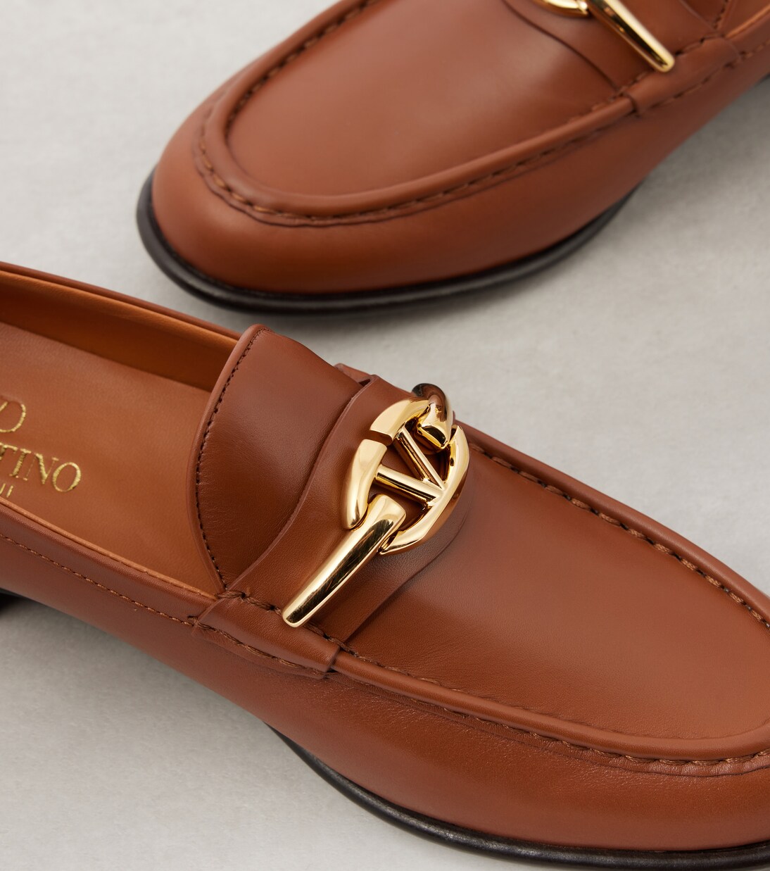 Loafers VLogo The Bold Edition aus Leder | Valentino Garavani