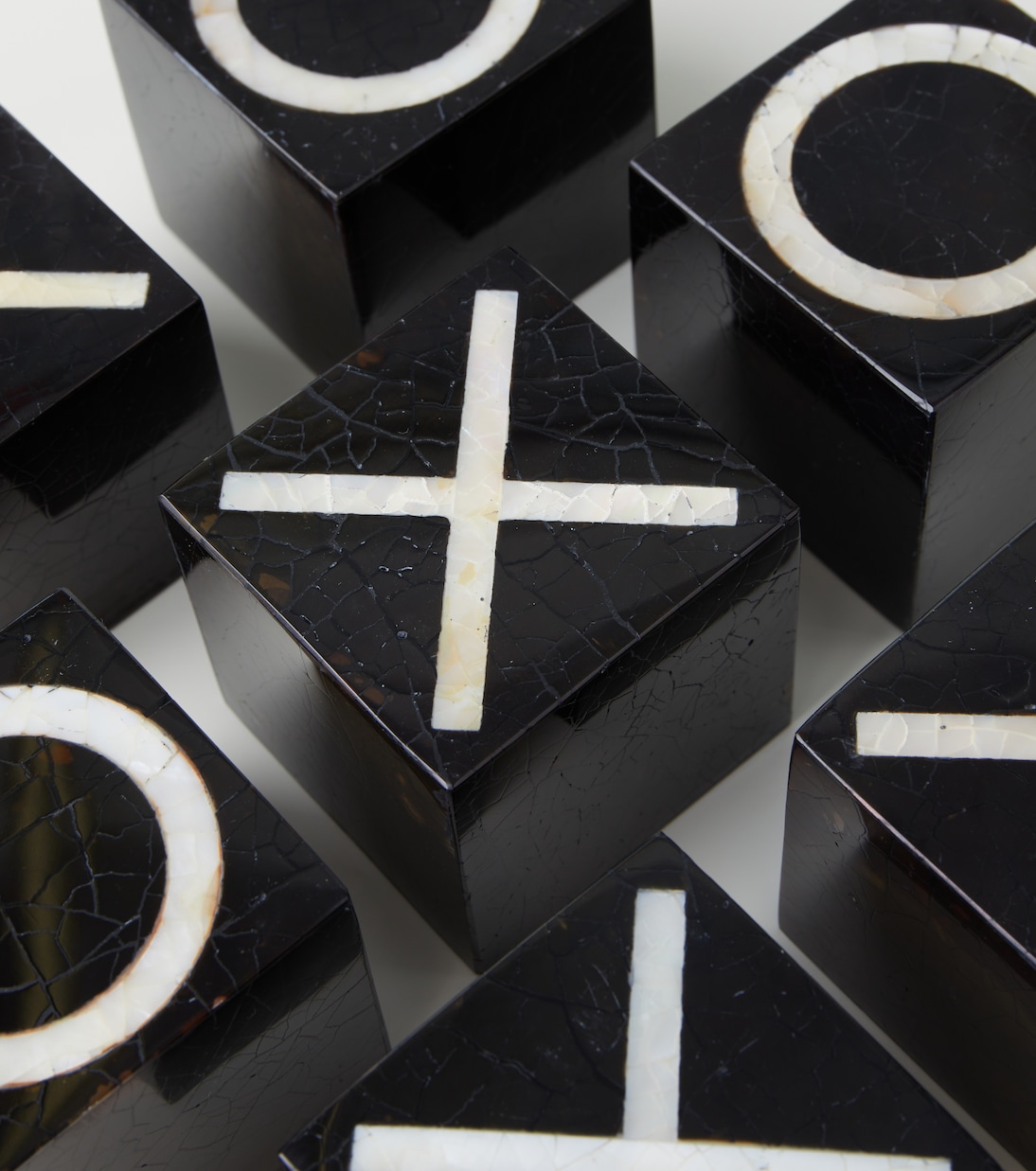Tic Tac Toe decorative object | L'Objet