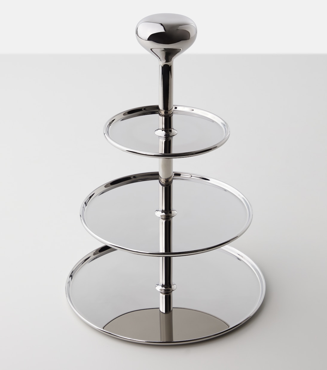 Alfredo stainless steel stand by Alfredo Häberli | Georg Jensen