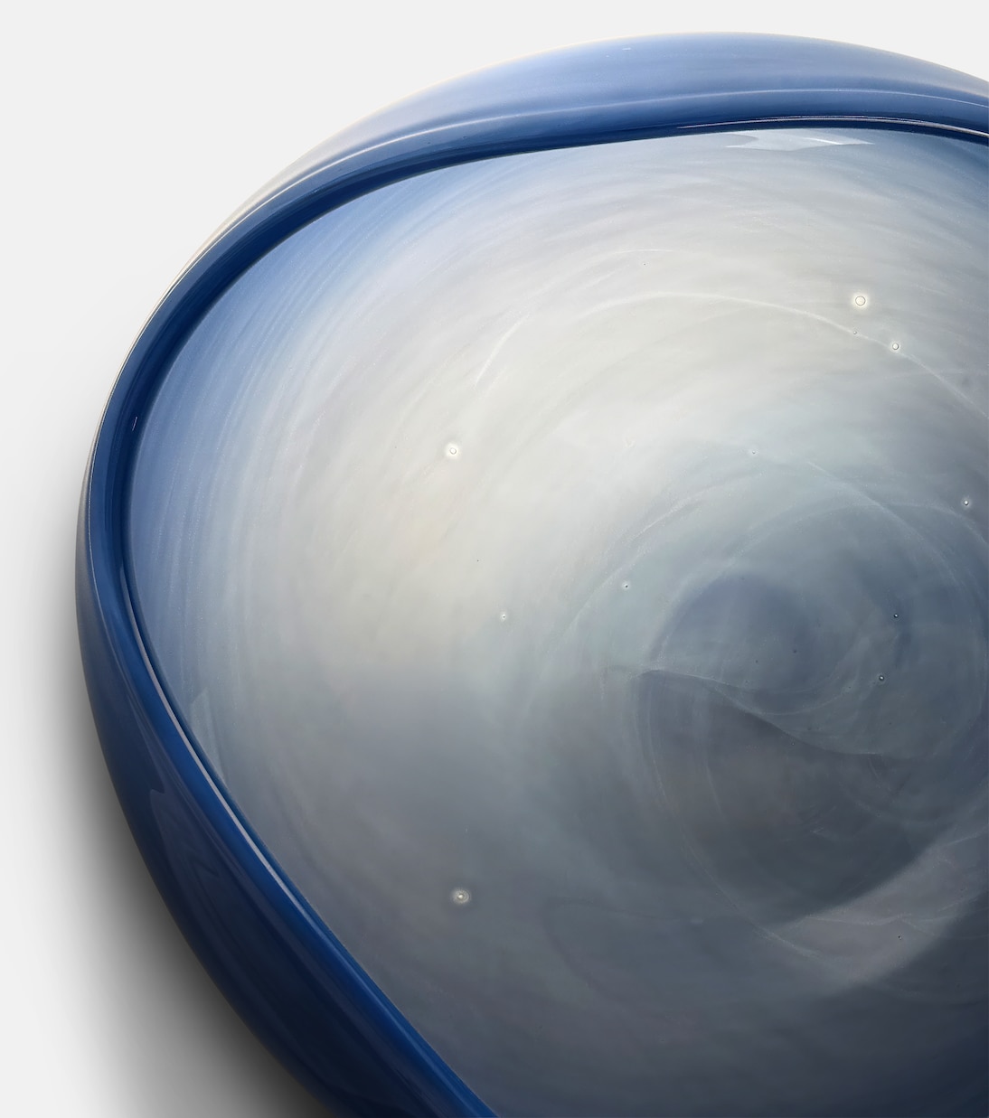 Gravity glass bowl | Alexa Lixfeld