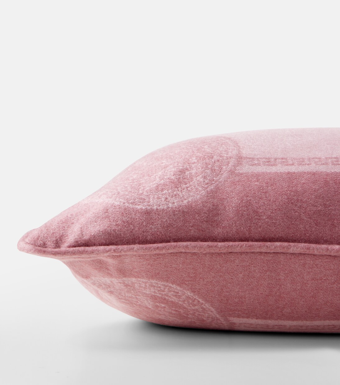Icon Medusa silk and cashmere cushion | Versace Home