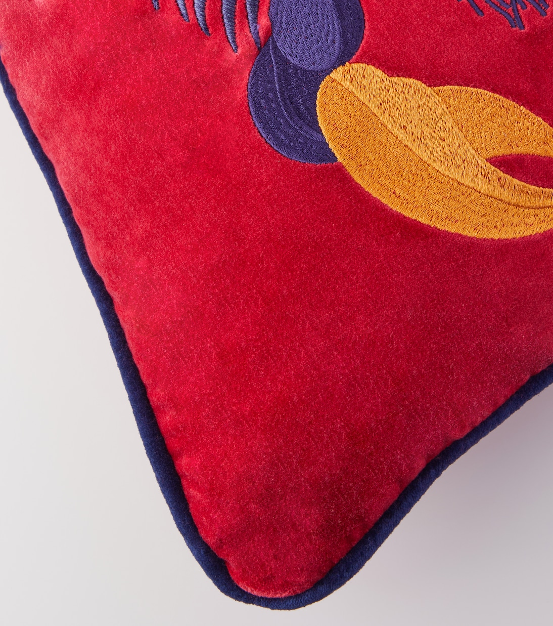 Lobster embroidered cushion | Les-Ottomans