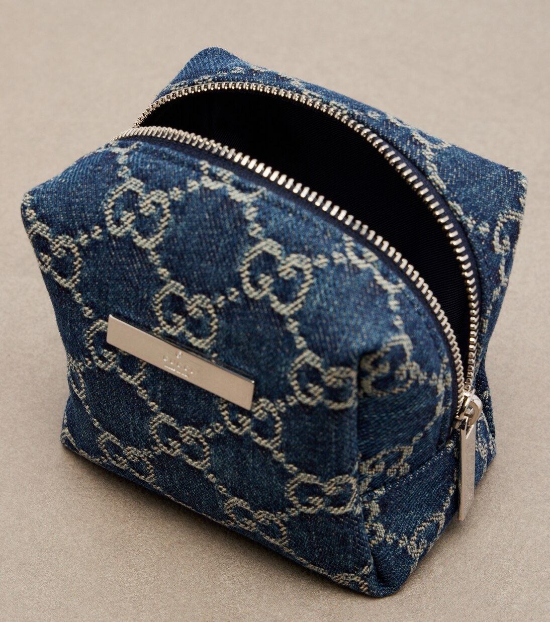 Neceser Gucci Essence Classic Mini de denim con GG | Gucci