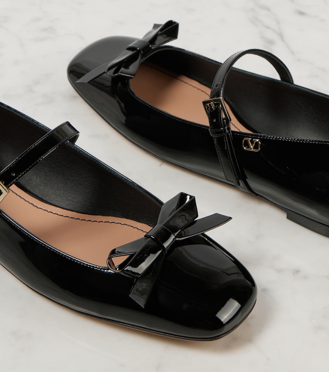 Romance Bow patent leather Mary Jane flats | Valentino Garavani