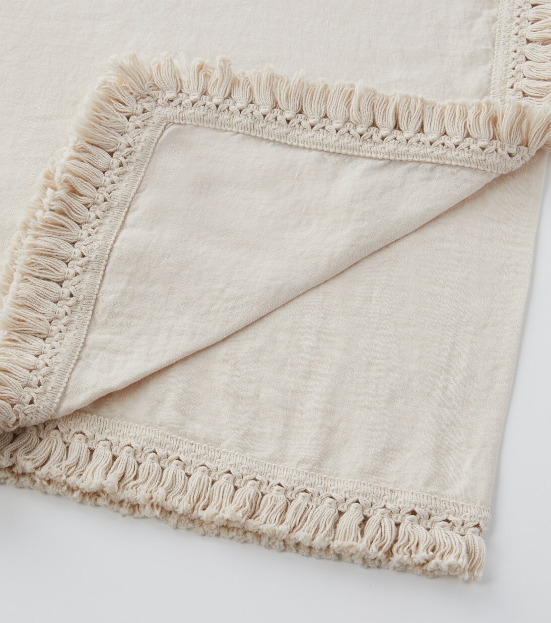 Fringed Medium linen tablecloth | Once Milano