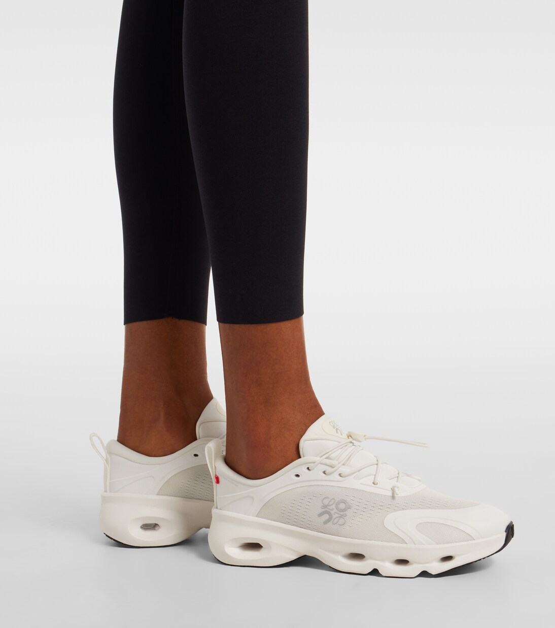 x On Cloudsolo running shoes | Loewe