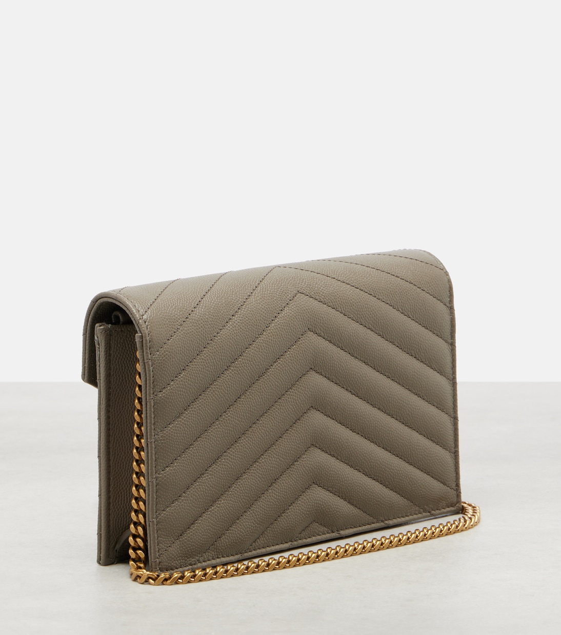 Cassandre matelassé leather wallet on chain | Saint Laurent