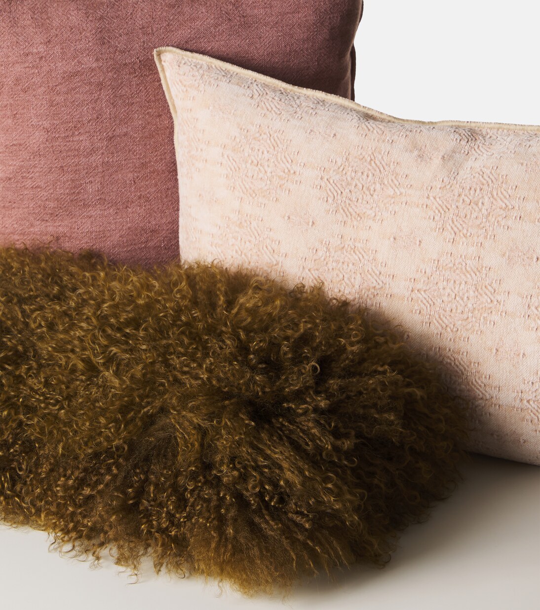 Shearling and linen cushion | Maison de Vacances