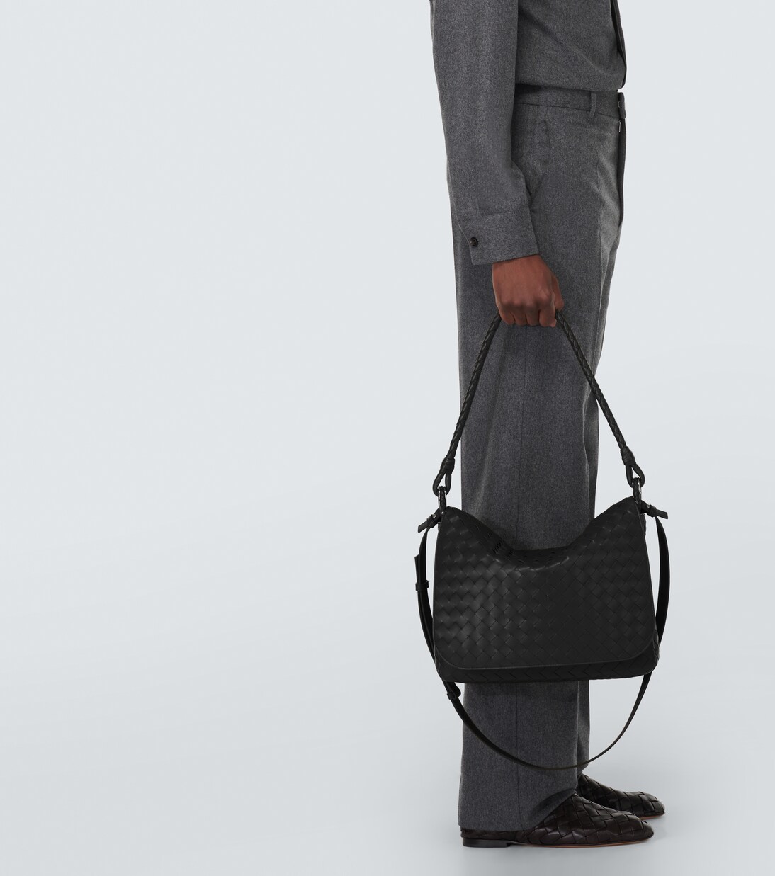 Swing Intrecciato leather messenger bag | Bottega Veneta