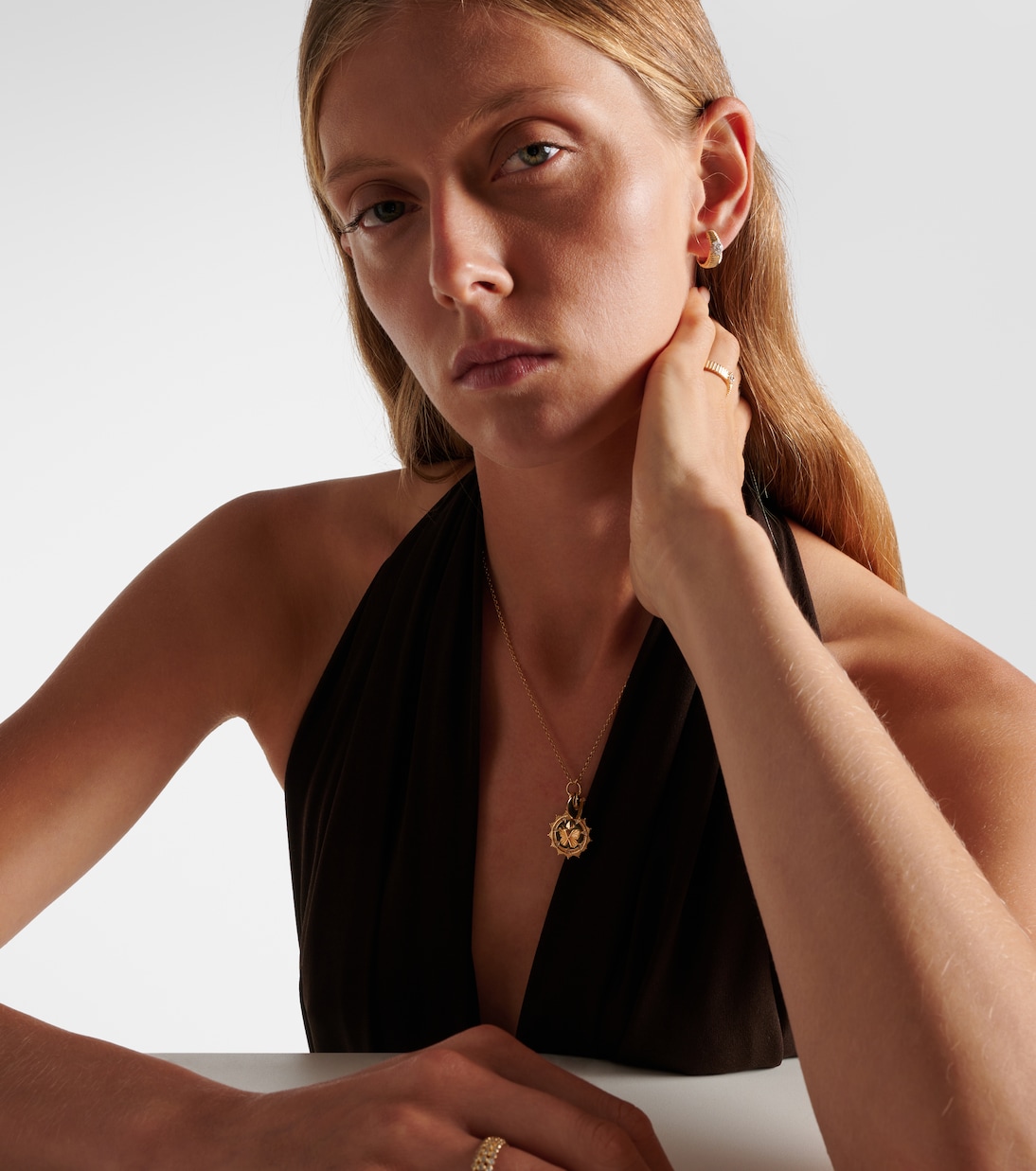 Reverie Medium 18kt gold pendant with diamonds | FoundRae