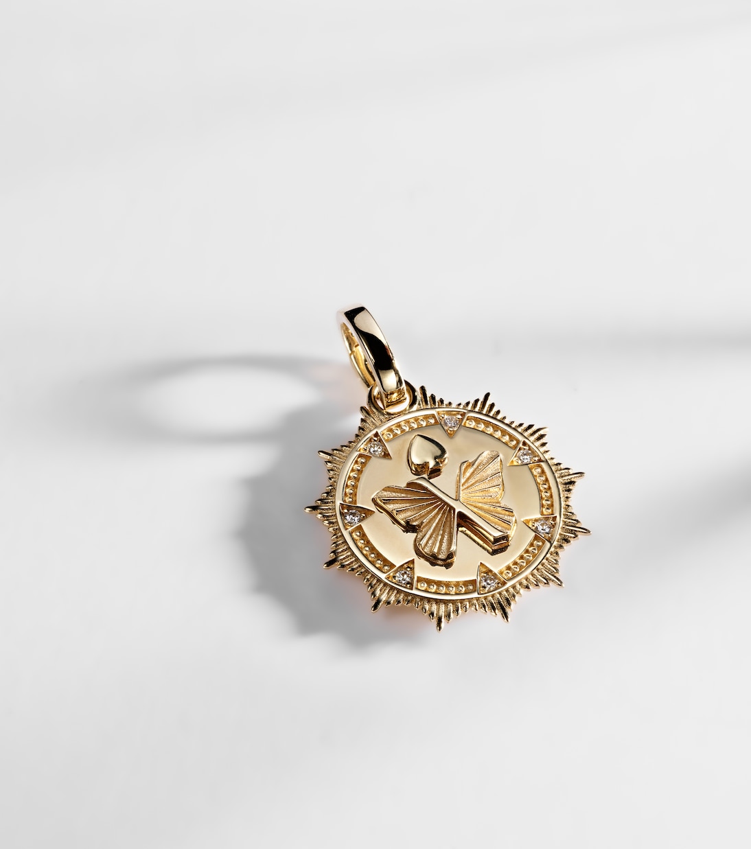 Reverie Medium 18kt gold pendant with diamonds | FoundRae