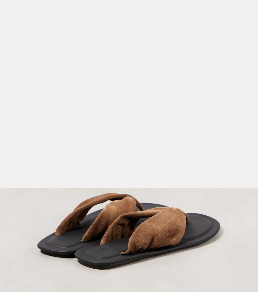 Suede thong sandals | Brunello Cucinelli