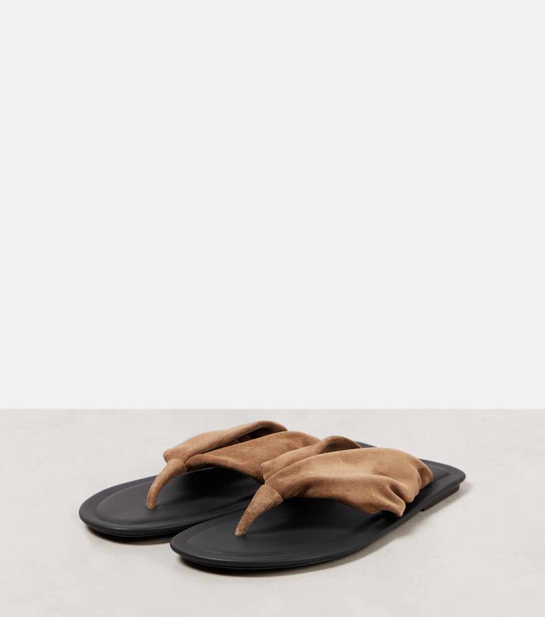 Suede thong sandals | Brunello Cucinelli