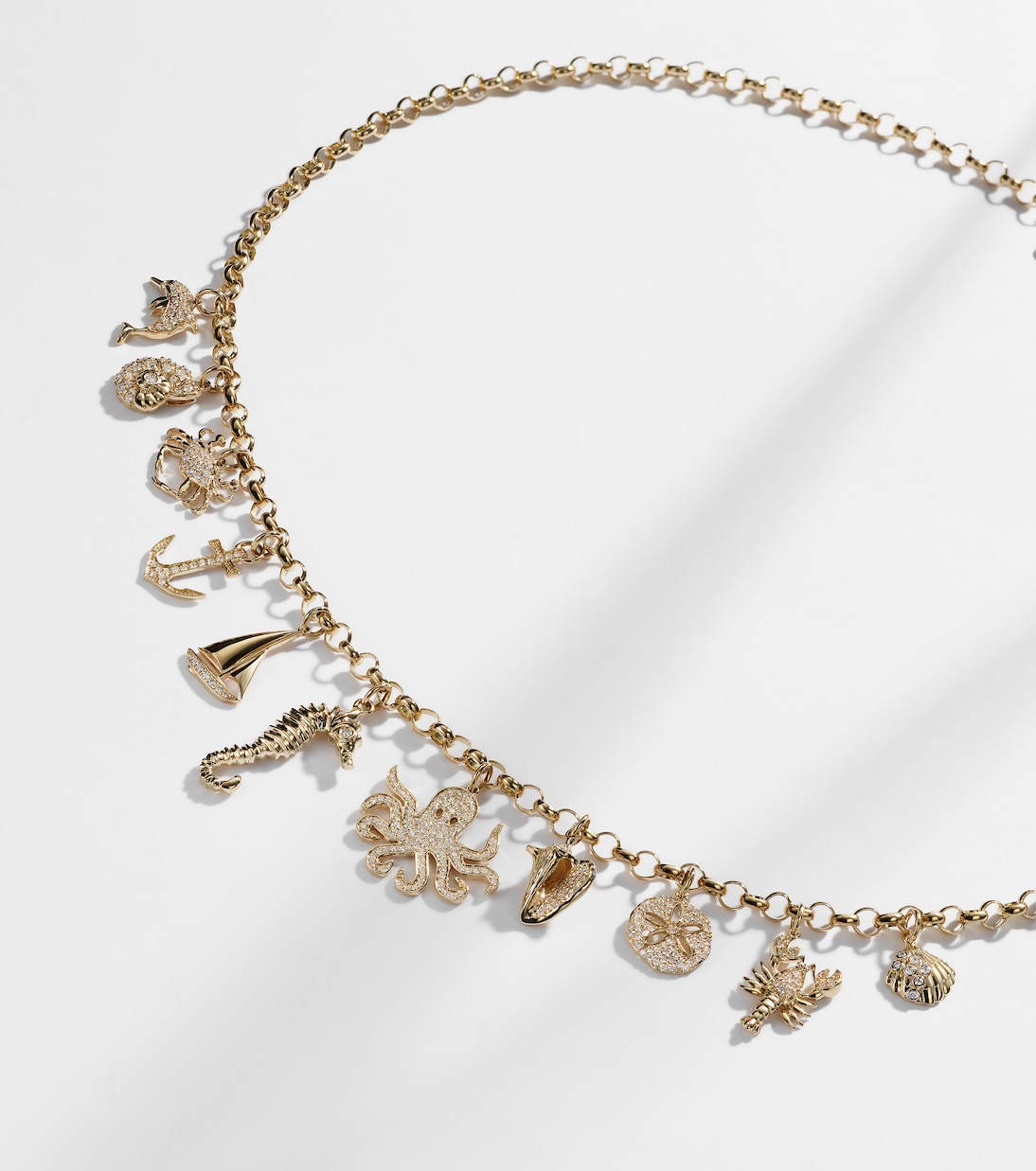 Collar con colgante de oro de 14 ct con diamantes | Sydney Evan