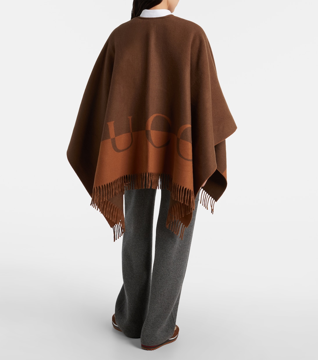 Poncho in lana e cashmere con frange | Gucci