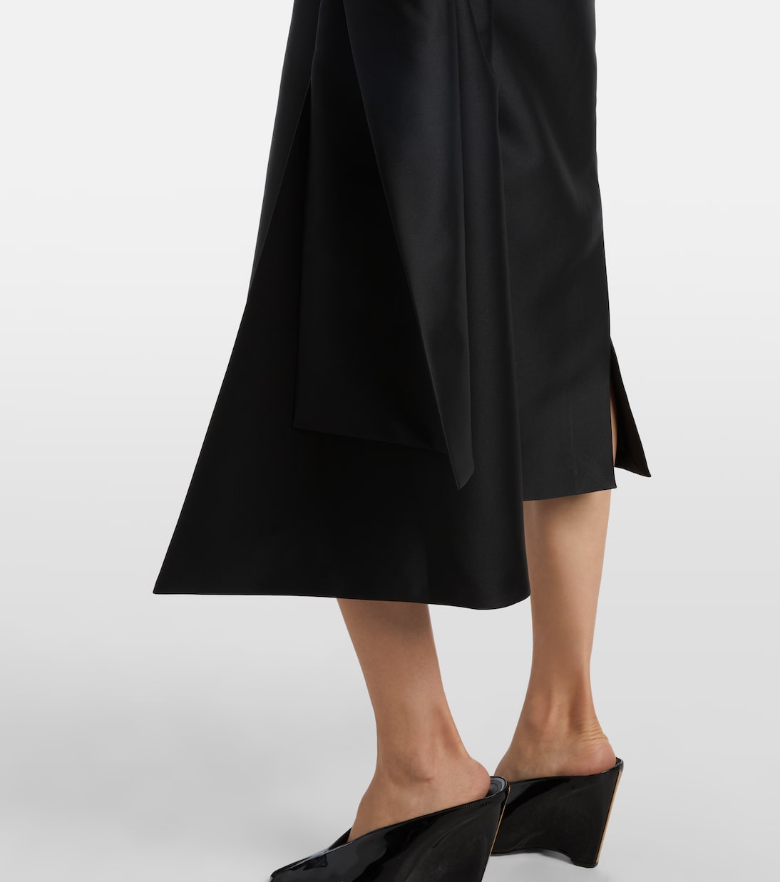 Midikleid aus Satin | Shushu/Tong