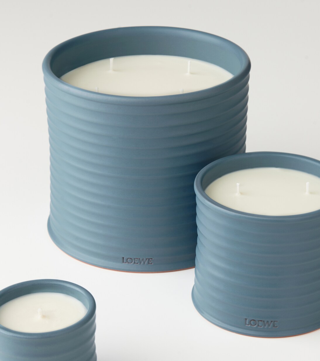 Cypress Balls Large scented candle | Loewe Home Scents