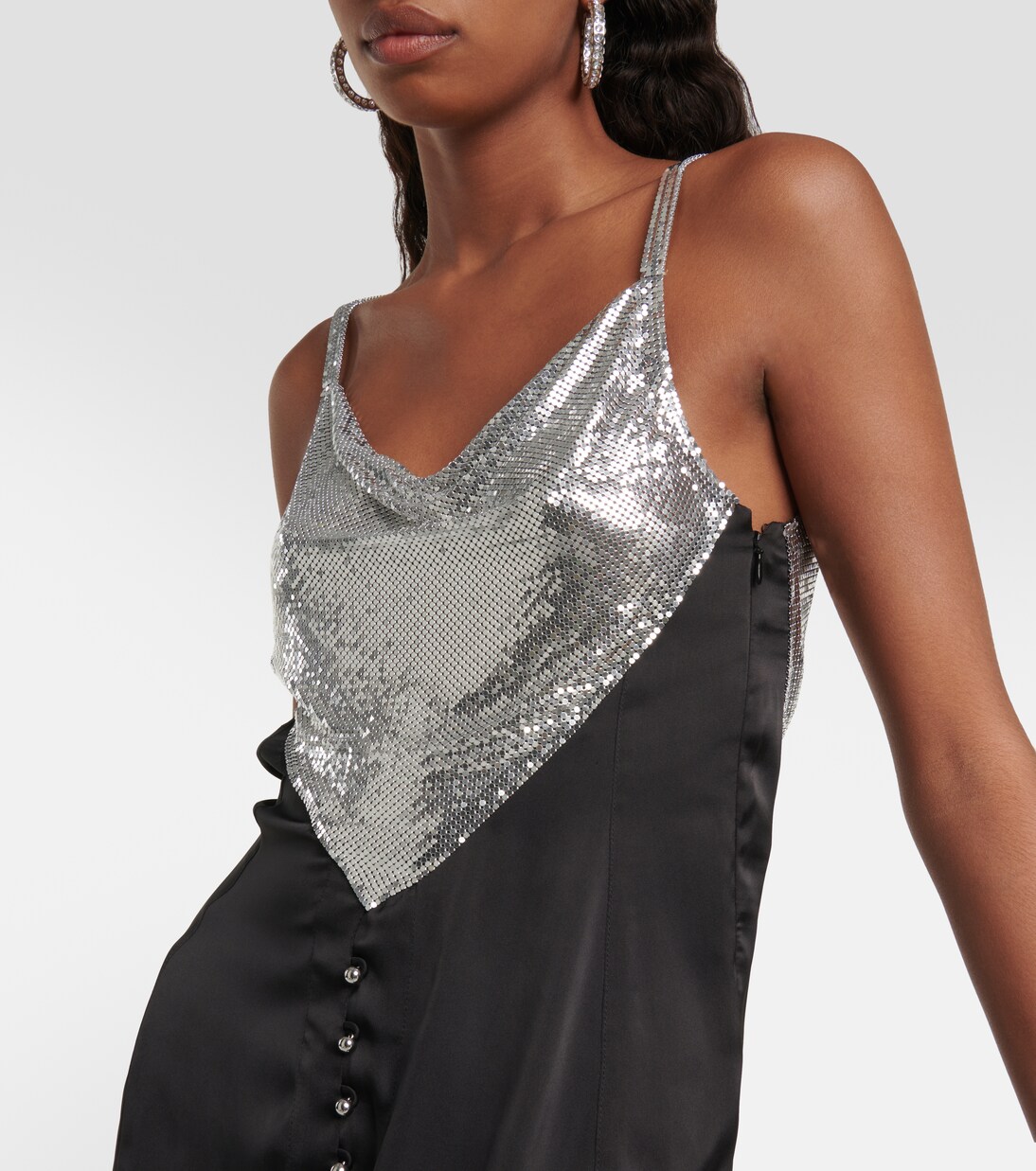 Robe en satin à ornements | Rabanne