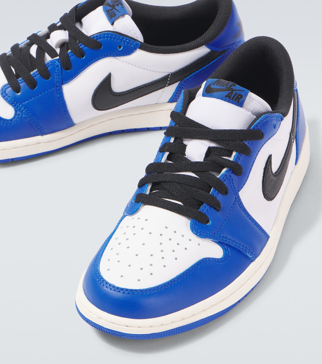 Jordan 1 Retro leather low-top sneakers | Nike
