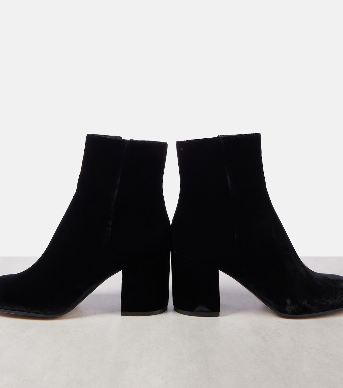 Joelle 70 velvet booties | Gianvito Rossi