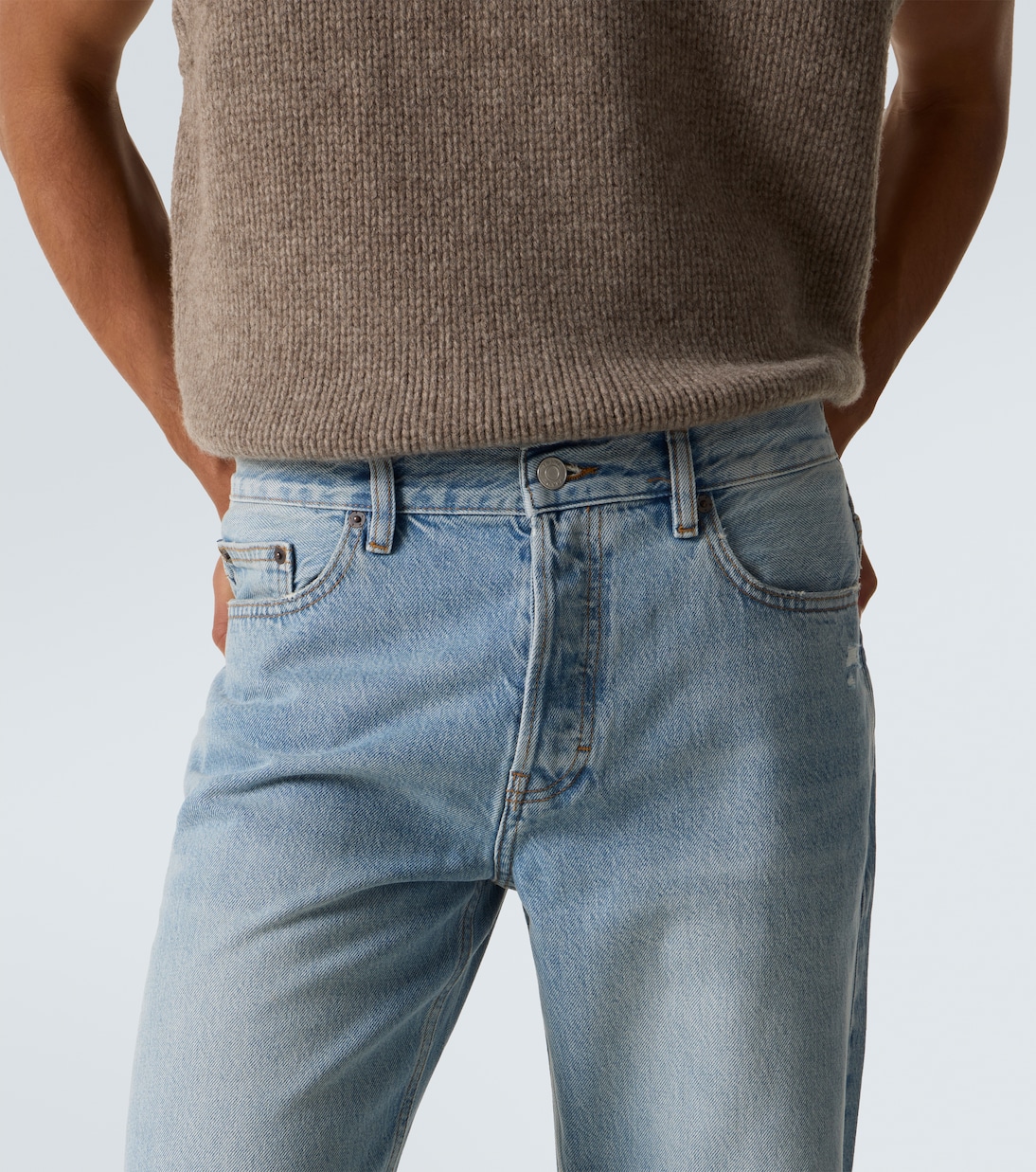 Relaxed Jean distressed straight jeans | Frame