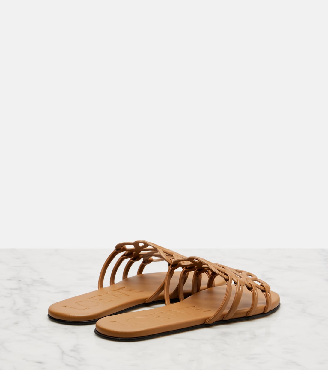 Pantoletten Petal Anagram aus Leder | Loewe