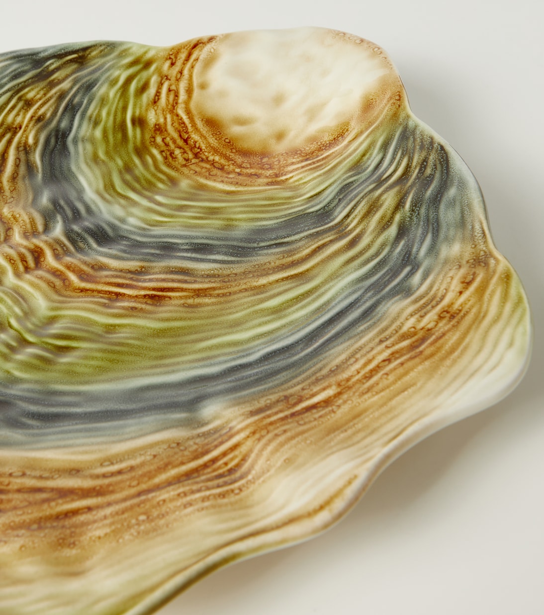 Oyster & Scallops set of 4 ceramic charger plates | Bordallo Pinheiro