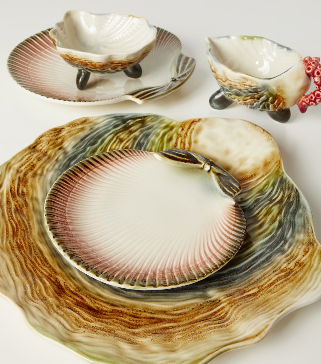 Oyster & Scallops set of 4 ceramic charger plates | Bordallo Pinheiro