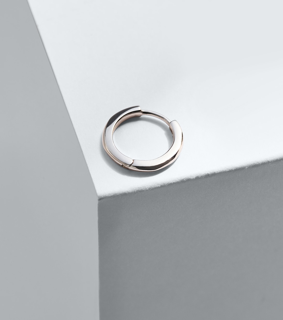 14kt white gold single hoop earring | Mateo