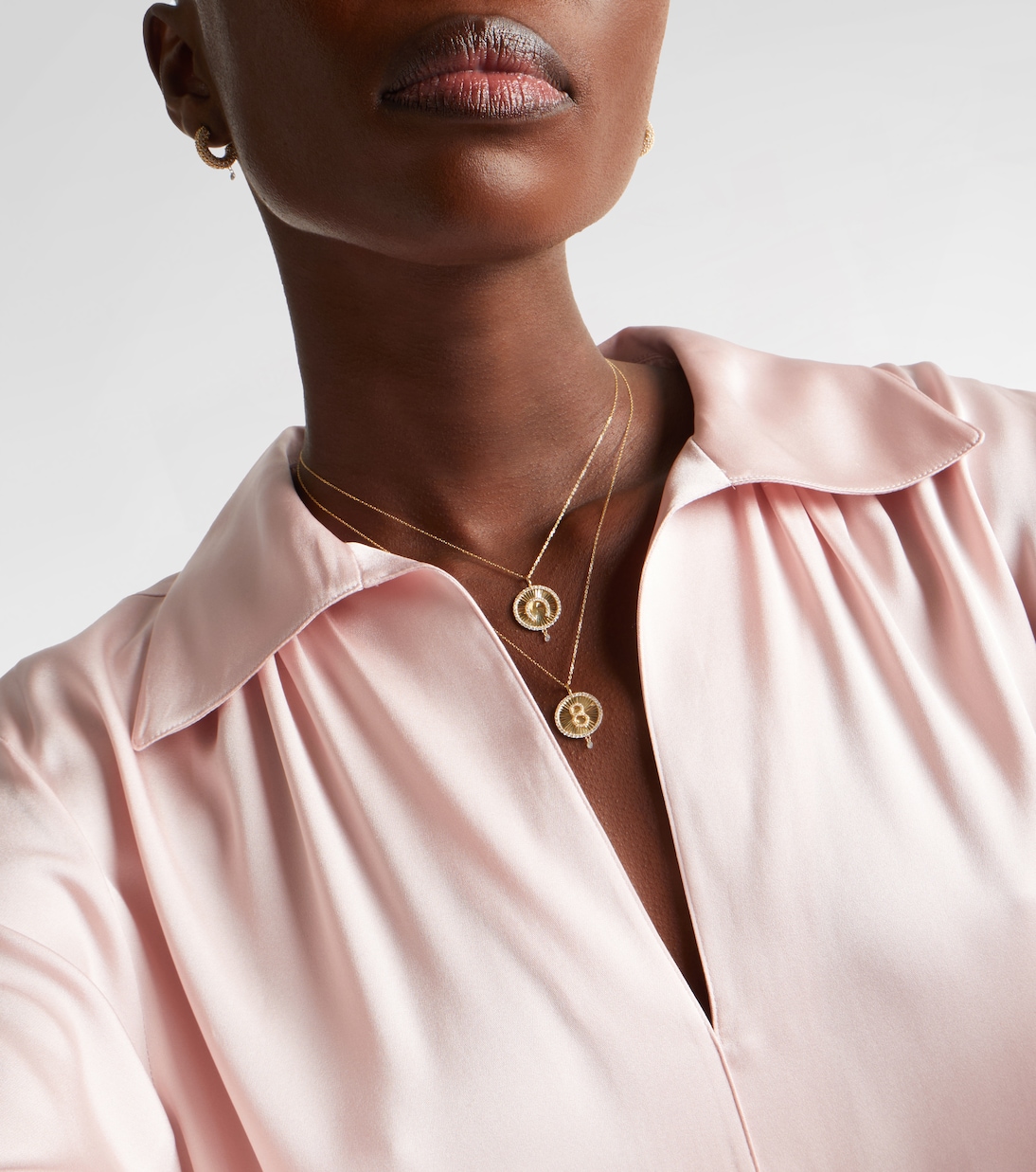 Lucky Charm Horseshoe 18kt gold necklace with diamonds | Persée