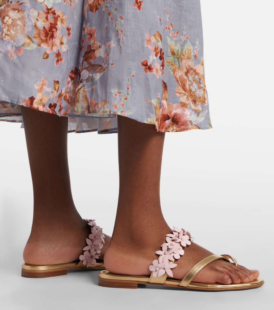 Fiosabi appliqué leather thong sandals | Manolo Blahnik